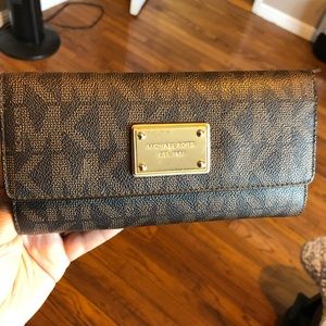 MICHAEL KORS wallet